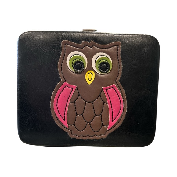 Owl Hard Shell‎ Hinged Wallet - Picture 1 of 3